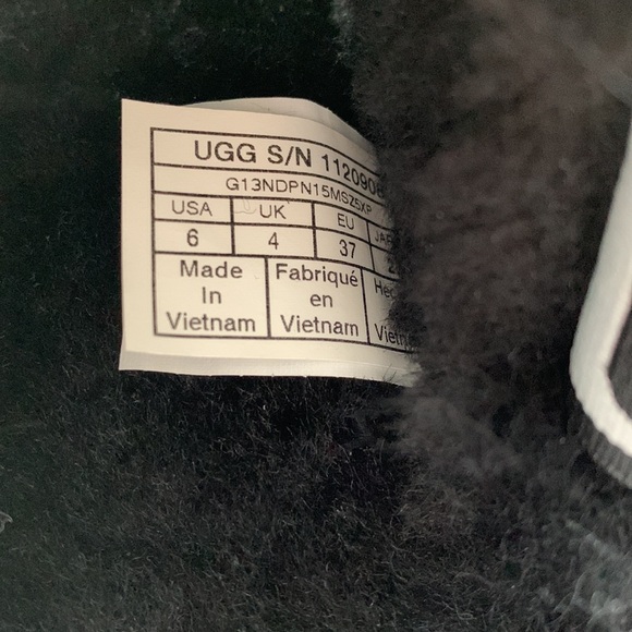 UGG Fluff Yeah Slipper - Picture 6 of 8